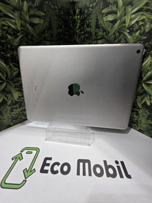 Apple iPad 9th Gen Wi-Fi 64 GB, 12 hó garancia
