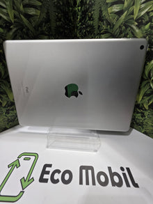 Apple iPad 8th Gen Wi-Fi 32 GB, 12 hó garancia